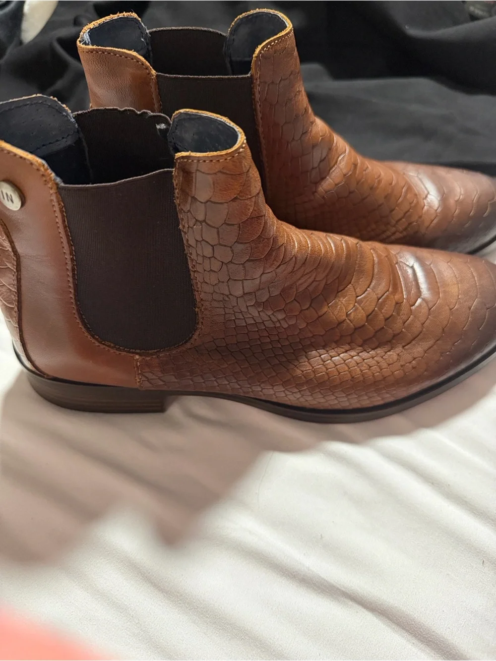Men’s  brown croc embossed Chelsea ankle boots |us7|Eu 40| Excellent condition